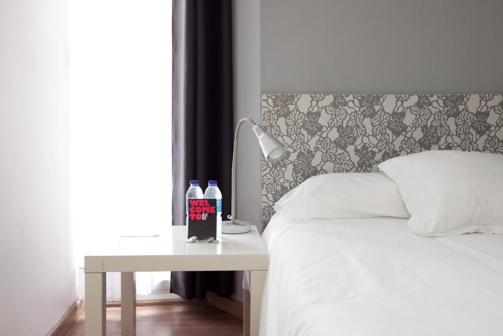 Hostal Nitzs Bcn Barcelone Chambre photo